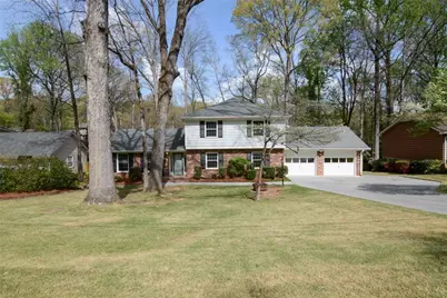 618 Dorsey SW, Lilburn, GA 30047 - Photo 1