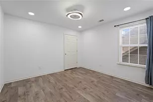 4178 Pebble Pointe Ln, Lilburn, GA 30047 - Photo 35