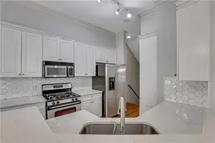 225 Carlyle Park Dr NE, Atlanta, GA 30307 - Photo 9