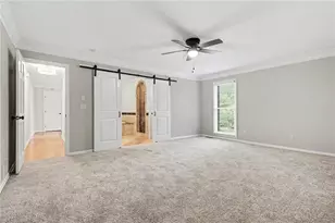 205 Marsh Glen Point, Atlanta, GA 30328 - Photo 15