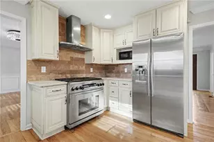 205 Marsh Glen Point, Atlanta, GA 30328 - Photo 13