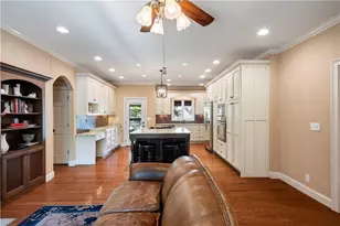 512 Williamsburg Dr, Dalton, GA 30720 - Photo 3