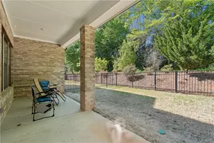 1060 Harper Dr, Roswell, GA 30076 - Photo 35