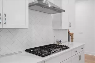 1060 Harper Dr, Roswell, GA 30076 - Photo 9