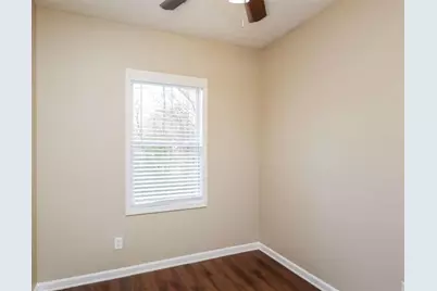 373 Marsh Lake Road, Lawrenceville, GA 30045 - Photo 5