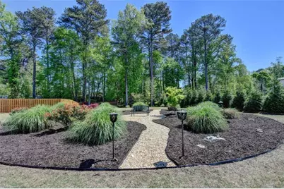 5198 Ashley Drive SW, Lilburn, GA 30047 - Photo 75