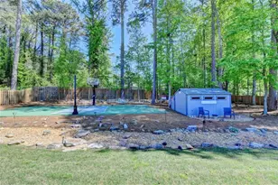 5198 Ashley Dr SW, Lilburn, GA 30047 - Photo 63