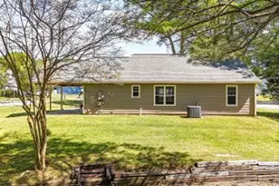 589 Linda Ln, Powder Springs, GA 30127 - Photo 5