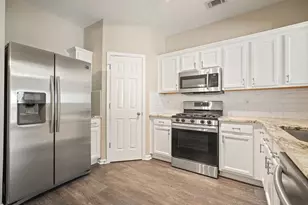 2045 Lake Shore Overlook NW, Kennesaw, GA 30152 - Photo 17