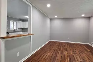 1096 Deleon Ct, Clarkston, GA 30021 - Photo 5