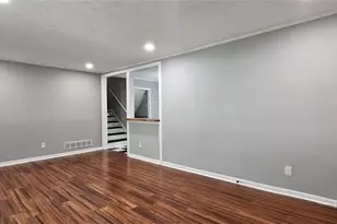 1096 Deleon Ct, Clarkston, GA 30021 - Photo 3