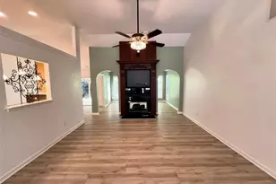 708 York View Dr, Auburn, GA 30011 - Photo 5