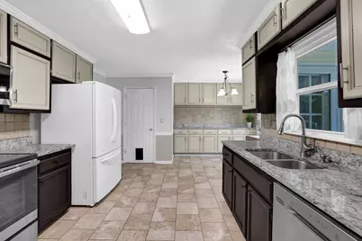 404 Kelly Circle, Woodstock, GA 30188 - Photo 13