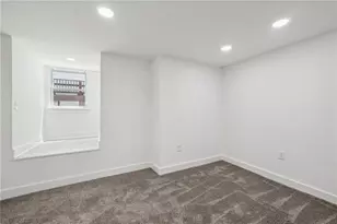 6337 Lakeview Dr, Buford, GA 30518 - Photo 27