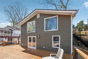 6337 Lakeview Dr, Buford, GA 30518 - Photo 27