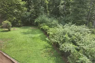 4656 Chimney Rock Dr SW, Lilburn, GA 30047 - Photo 15