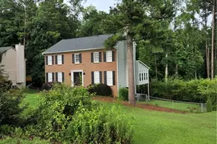 4656 Chimney Rock Dr SW, Lilburn, GA 30047 - Photo 5