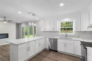 4645 Dunwoody Club Dr, Dunwoody, GA 30350 - Photo 15