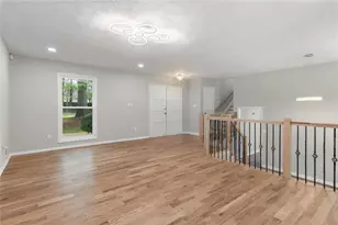 4645 Dunwoody Club Dr, Dunwoody, GA 30350 - Photo 7