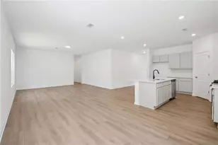 5345 Heron Bay Blvd, Locust Grove, GA 30248 - Photo 7