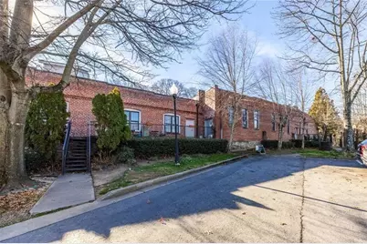 644 Wells SW #16, Atlanta, GA 30310 - Photo 9
