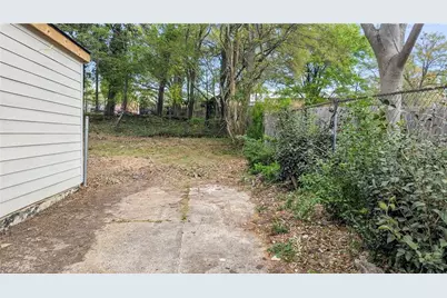 1743 Madrona Street NW, Atlanta, GA 30318 - Photo 11