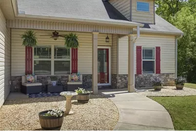 1010 Holliday Pass, Griffin, GA 30223 - Photo 3