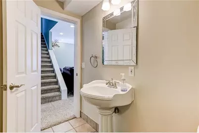 185 Amberbrook Circle, Grayson, GA 30017 - Photo 9