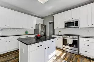 185 Amberbrook Cir, Grayson, GA 30017 - Photo 49