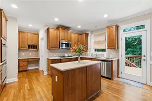 7220 Glen Cove Ln, Stone Mountain, GA 30087 - Photo 21