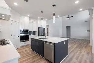 4055 Hosch Retreat Dr, Buford, GA 30519 - Photo 15