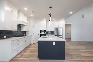 4055 Hosch Retreat Dr, Buford, GA 30519 - Photo 13