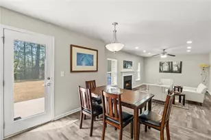 4021 Ash Tree St, Snellville, GA 30039 - Photo 15