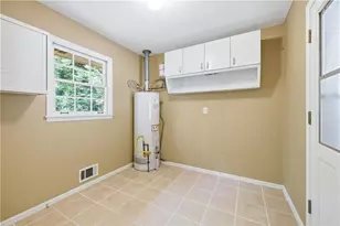 1407 Ridgewood Dr SW, Lilburn, GA 30047 - Photo 15