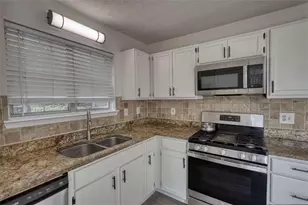 502 N Summit N, Stone Mountain, GA 30083 - Photo 9