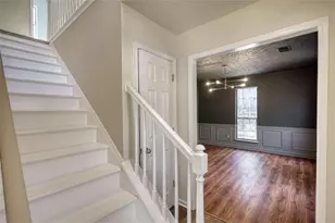 502 N Summit N, Stone Mountain, GA 30083 - Photo 3