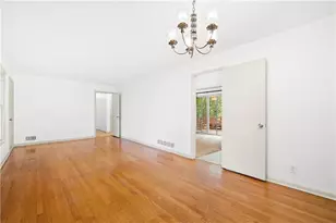 4531 S Roberts Dr, Sugar Hill, GA 30518 - Photo 7