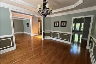 970 Gardiner Cir, Suwanee, GA 30024 - Photo 11