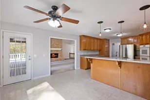 2982 Rivercrest Dr, Gainesville, GA 30507 - Photo 11