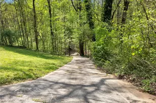 2982 Rivercrest Dr, Gainesville, GA 30507 - Photo 47