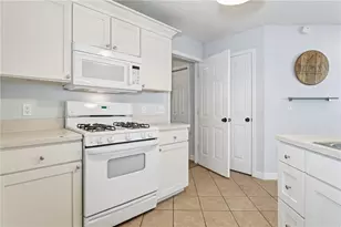 349 Winchester Way, Woodstock, GA 30188 - Photo 19