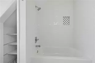 2415 Charleston Oaks Ln, Decatur, GA 30030 - Photo 21