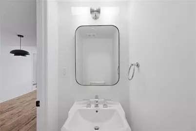 2415 Charleston Oaks Lane, Decatur, GA 30030 - Photo 9