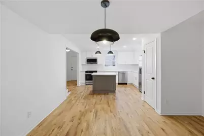 2415 Charleston Oaks Lane, Decatur, GA 30030 - Photo 13