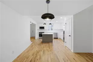 2415 Charleston Oaks Ln, Decatur, GA 30030 - Photo 13