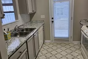 6283 Shoreview Cir, Flowery Branch, GA 30542 - Photo 7