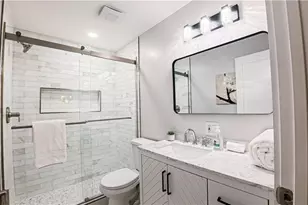 2402 Lancelot Dr, Decatur, GA 30033 - Photo 13