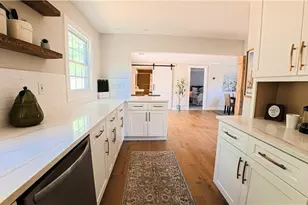 2402 Lancelot Dr, Decatur, GA 30033 - Photo 9
