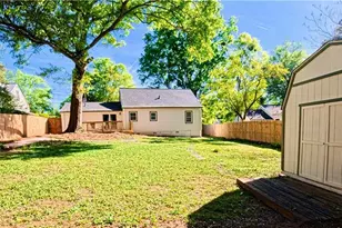 2402 Lancelot Dr, Decatur, GA 30033 - Photo 3