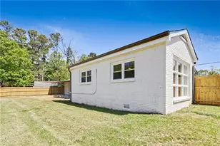 5586 Glore Dr SW, Mableton, GA 30126 - Photo 27